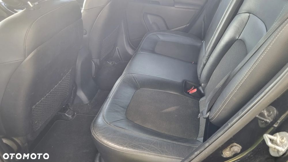 Kia Sportage 1.7 CRDI 2WD ISG Spirit - 10
