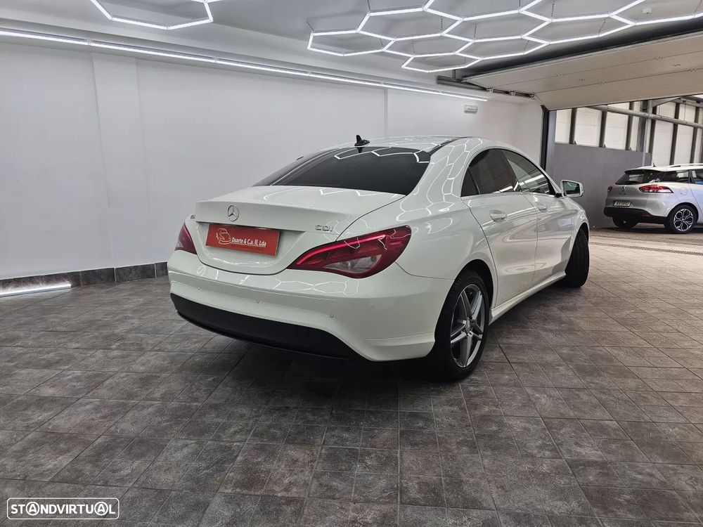 Mercedes-Benz CLA 180 d Urban - 10