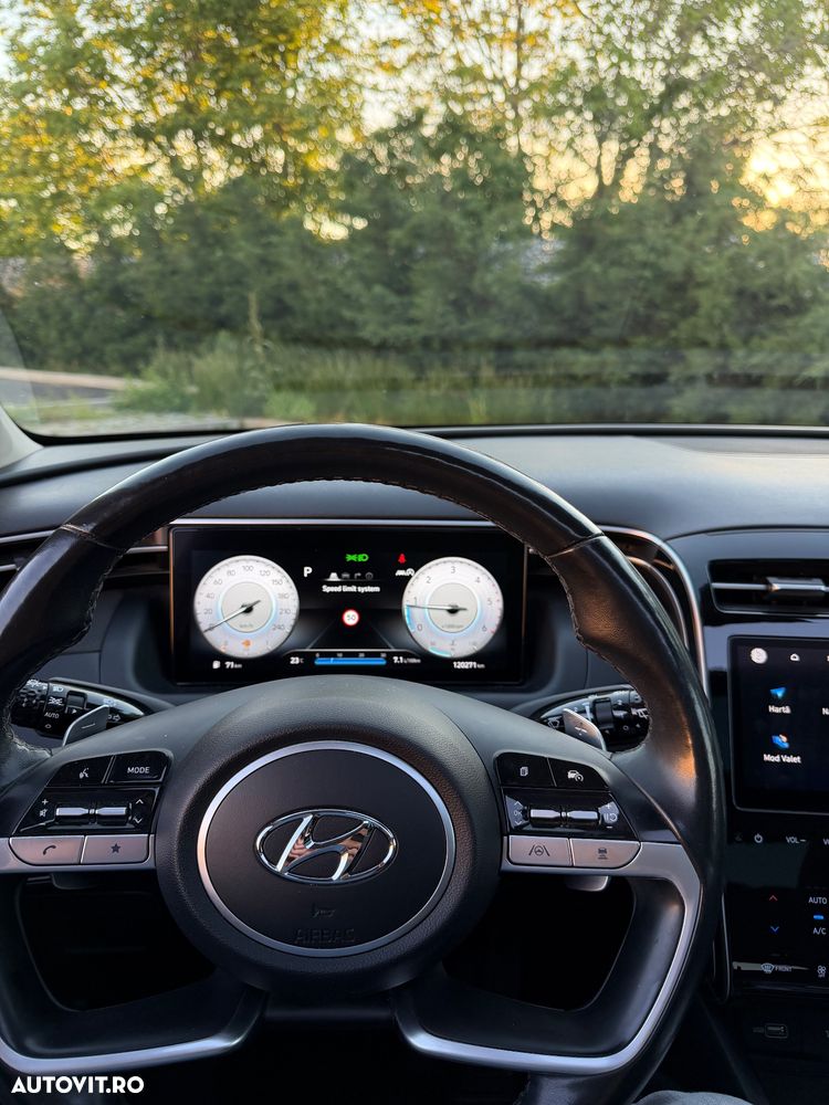 Hyundai Tucson 1.6 CRDi 48V-Hybrid 4WD DCT Select - 25