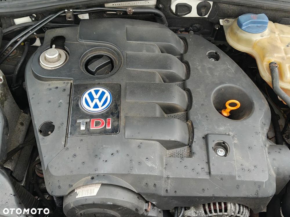 Volkswagen Passat 1.9 TDI Comfortline - 14