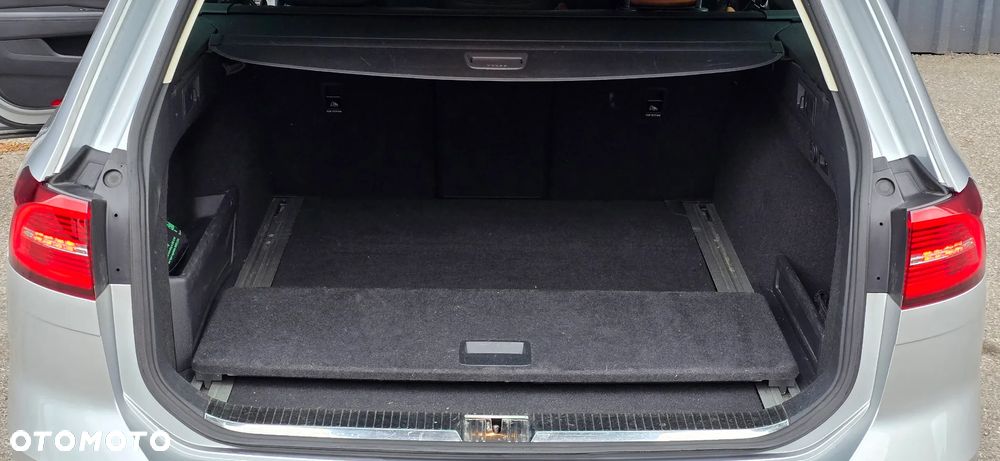 Volkswagen Passat 2.0 TDI SCR (BlueMotion Technology) 4Motion Highline - 9