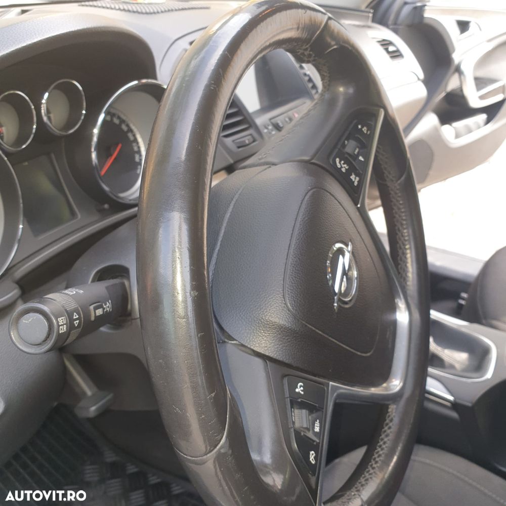 Opel Insignia 1.8 - 16