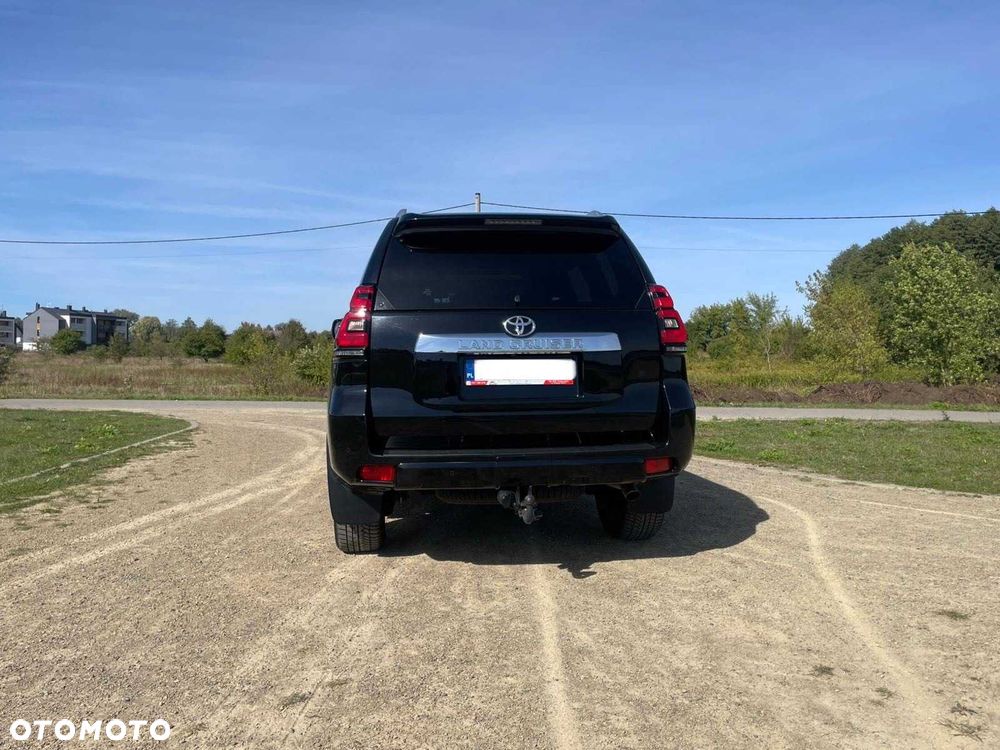 Toyota Land Cruiser - 5