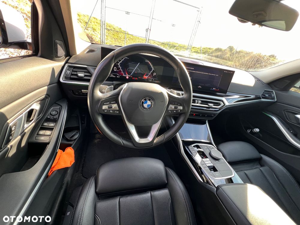 BMW Seria 3 320i - 8