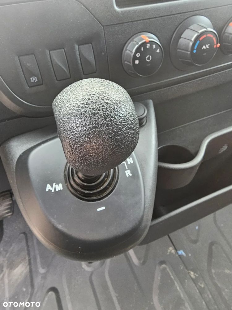 Renault Master - 6