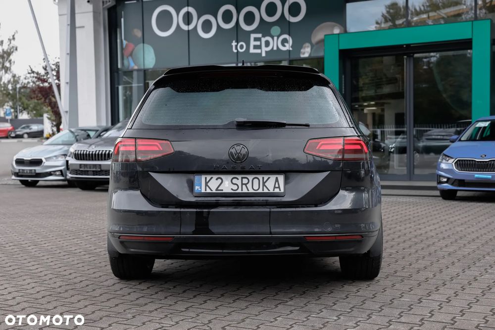 Volkswagen Passat - 11