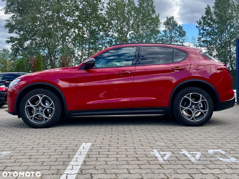 Alfa Romeo Stelvio 2.0 Turbo 16V AT8-Q4 Business - 5