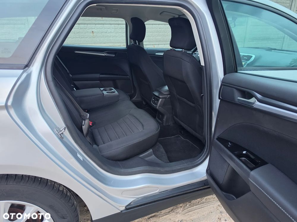 Ford Mondeo - 16
