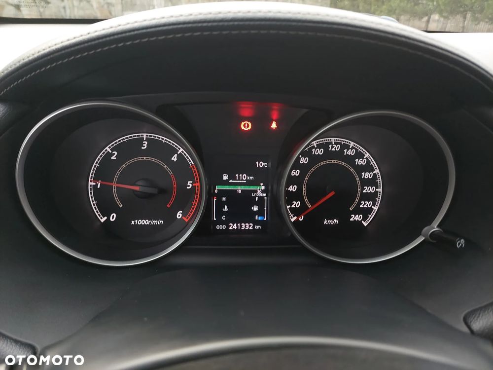 Mitsubishi Outlander 2.0 DID Instyle NAVI - 16