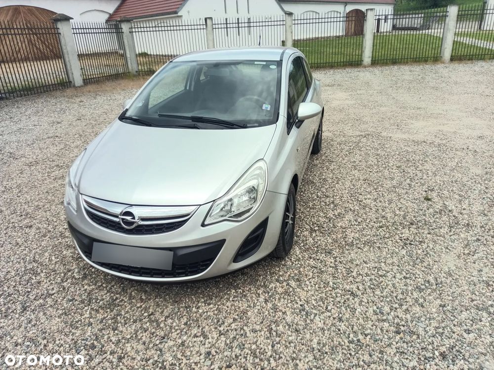 Opel Corsa 1.2 16V Essentia - 1