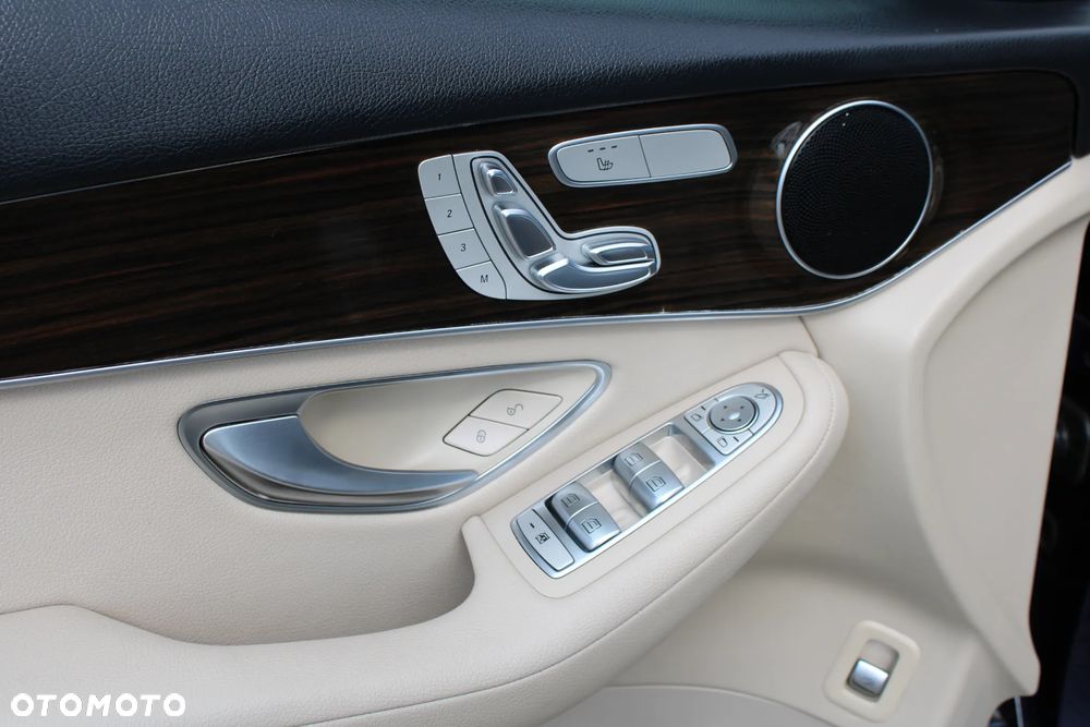 Mercedes-Benz GLC 300 4Matic 9G-TRONIC - 20
