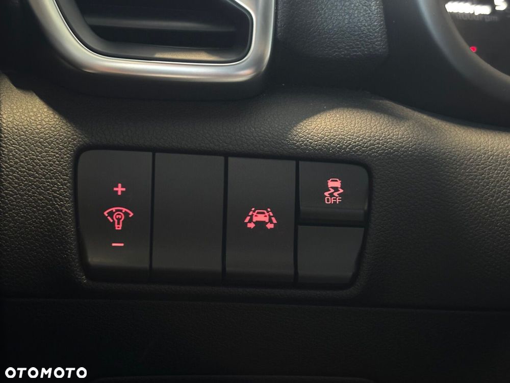 Kia Sportage - 10