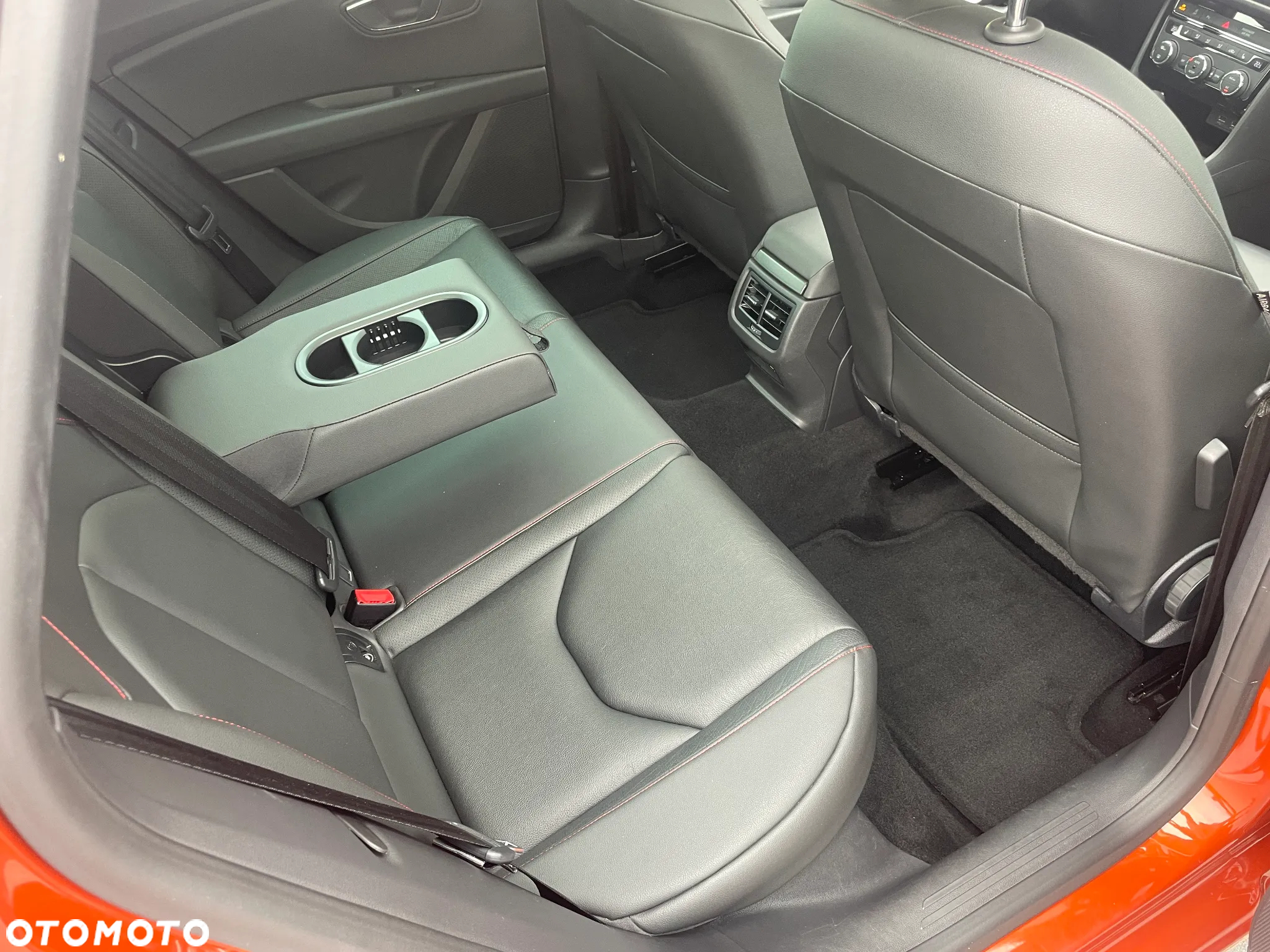 Seat Leon Sportstourer 2.0 TSI OPF DSG FR Plus - 29