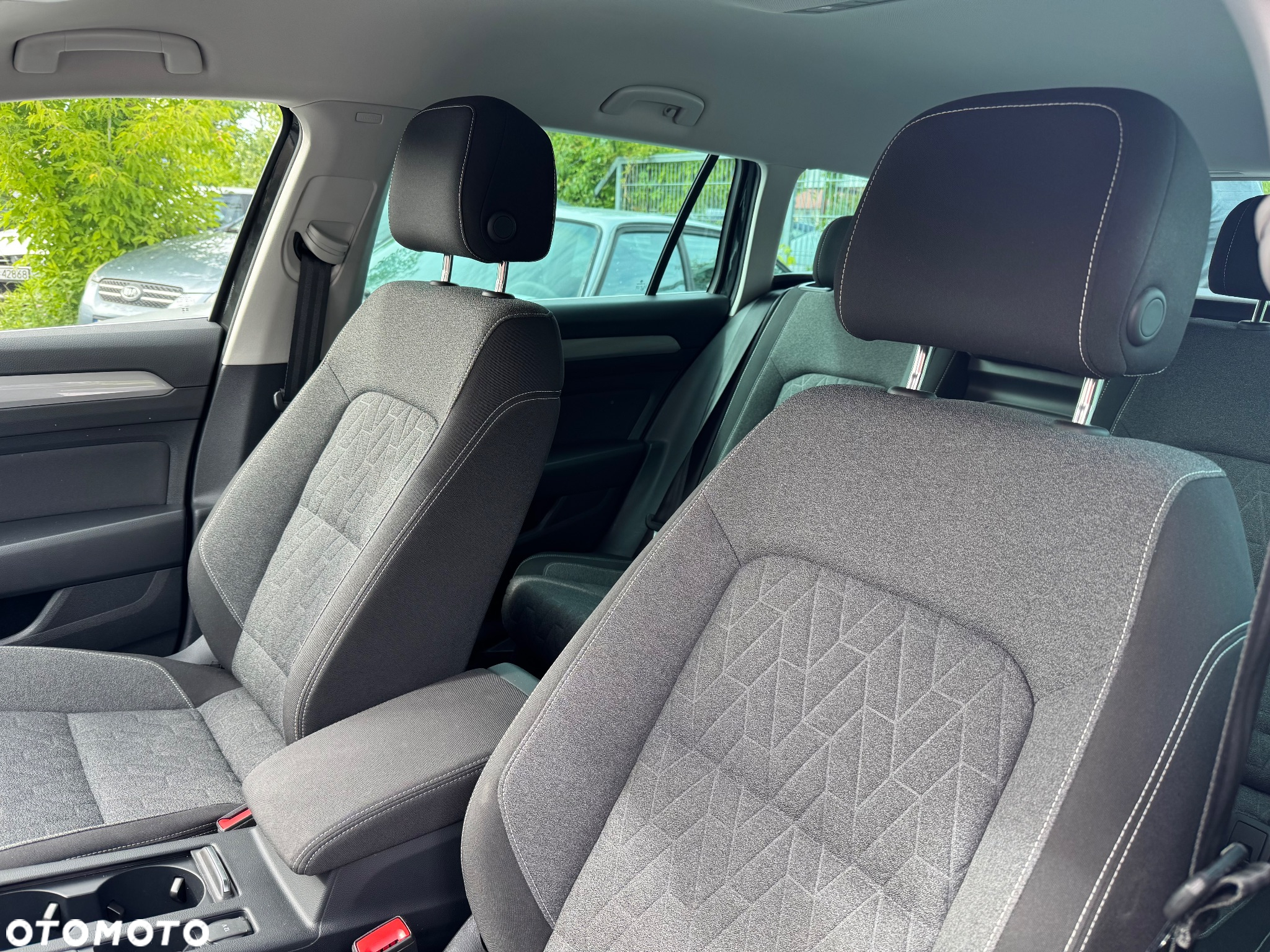 Volkswagen Passat 2.0 TDI SCR Business DSG - 9