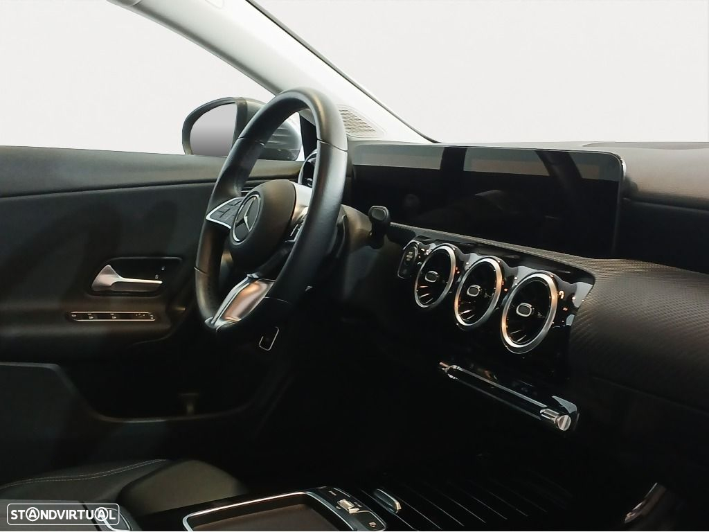 Mercedes-Benz CLA 180 d Shooting Brake Progressive Aut. - 12