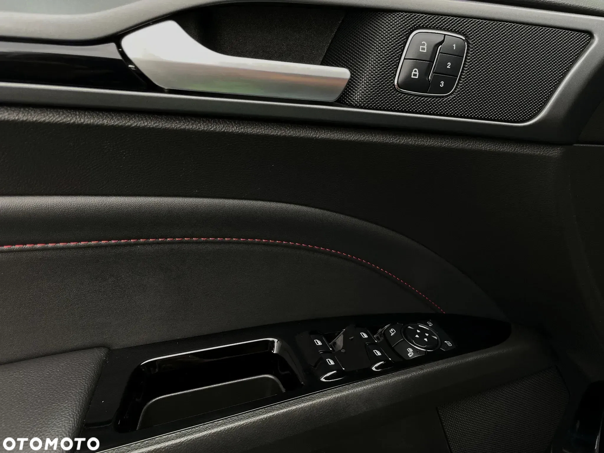 Ford Mondeo 2.0 TDCi ST-Line PowerShift - 27
