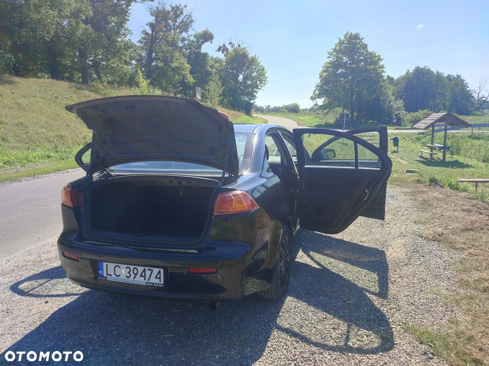 Mitsubishi Lancer 1.5 Inform - 3