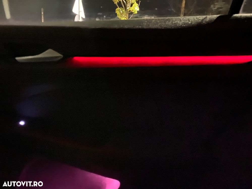 Volkswagen Golf - 12