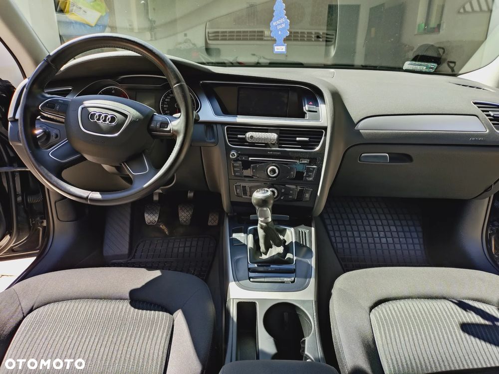 Audi A4 Limousine - 19
