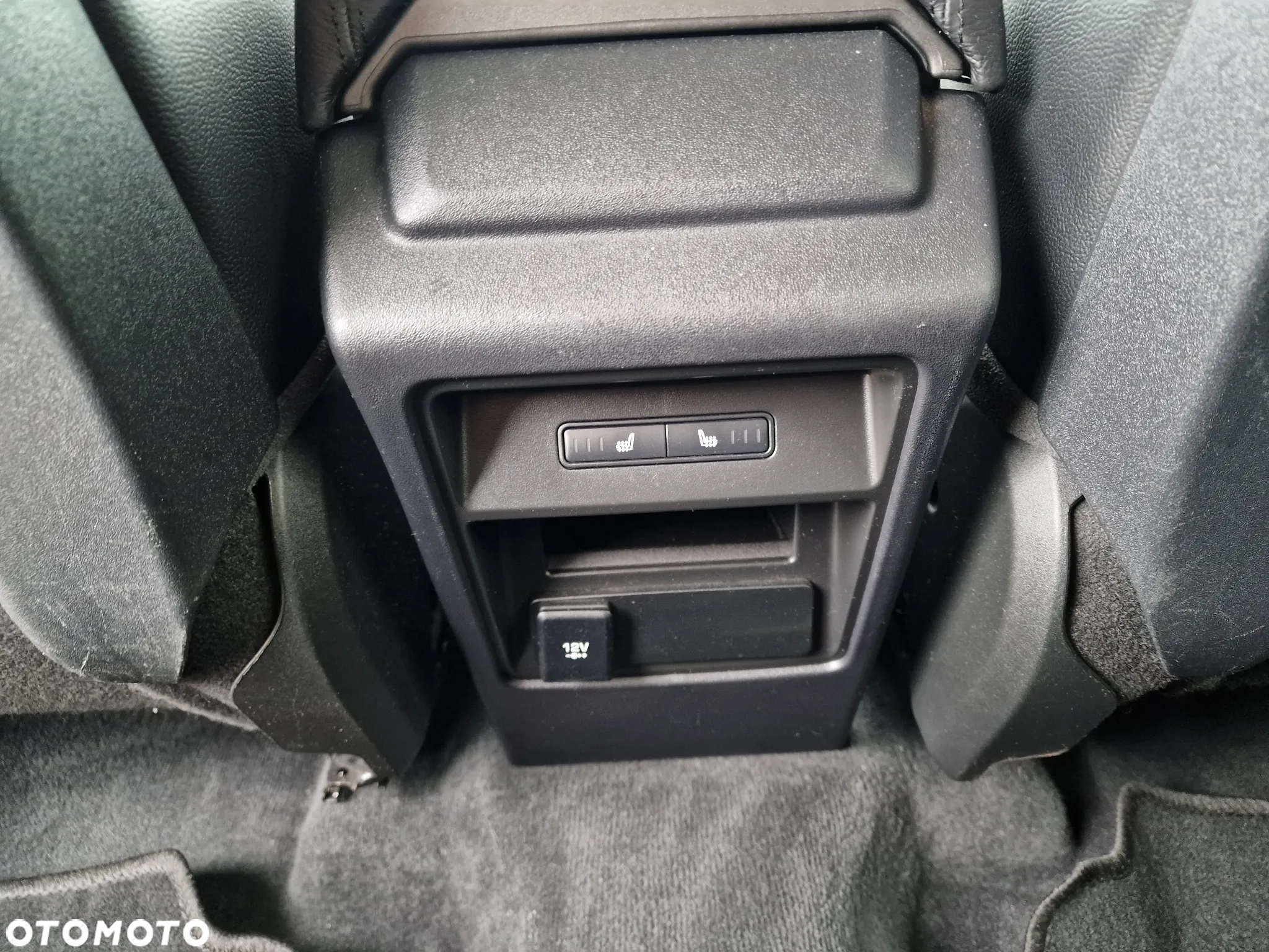 Land Rover Discovery Sport 2.0 D150 SE - 28