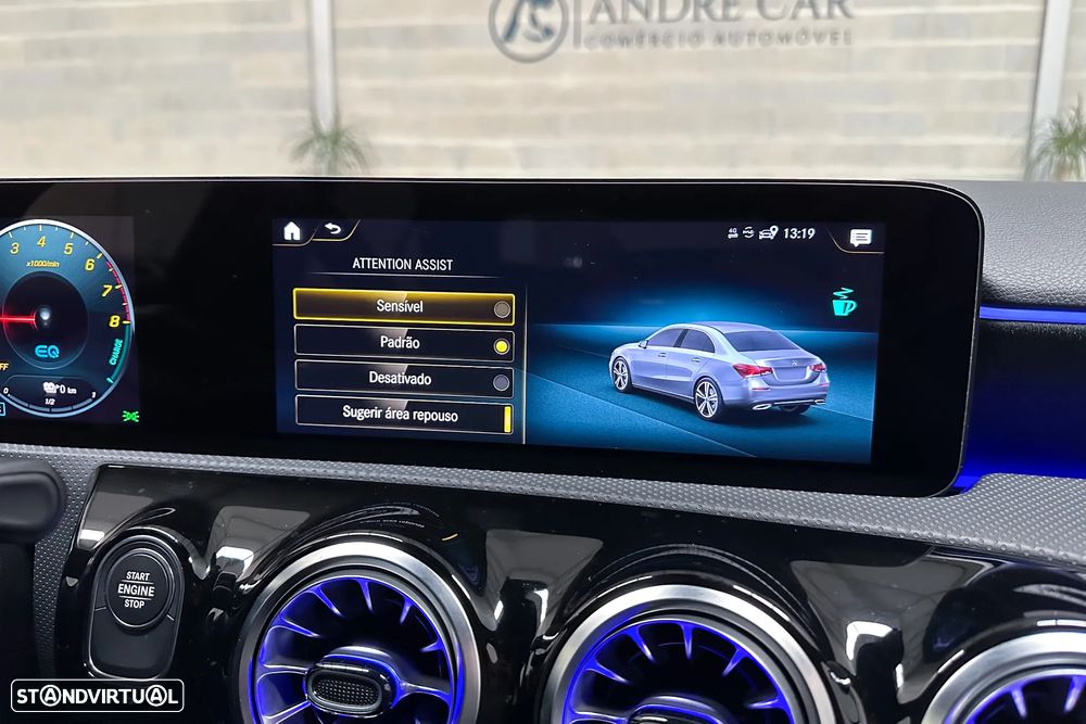 Mercedes-Benz A 250 Limousine e 8G-DCT AMG Line - 35