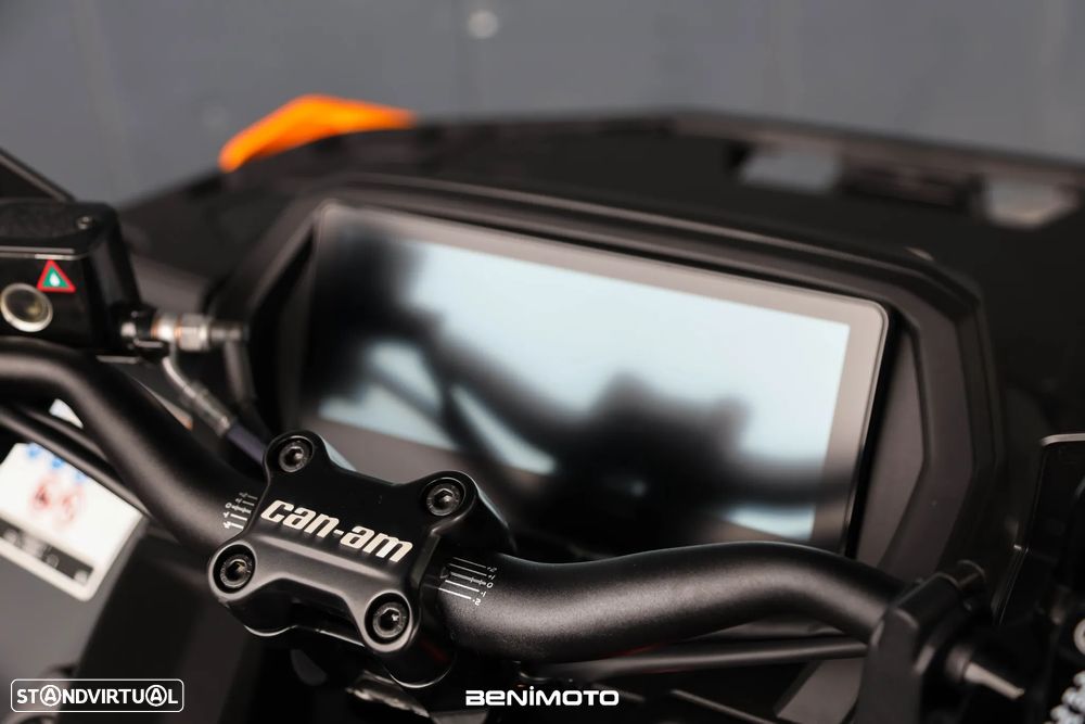 Can-Am Outlander MAX XT-P 1000R - 10