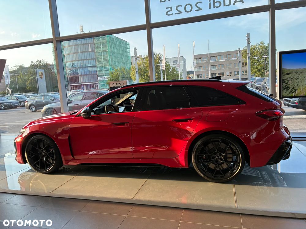 Audi RS5 Avant - 4
