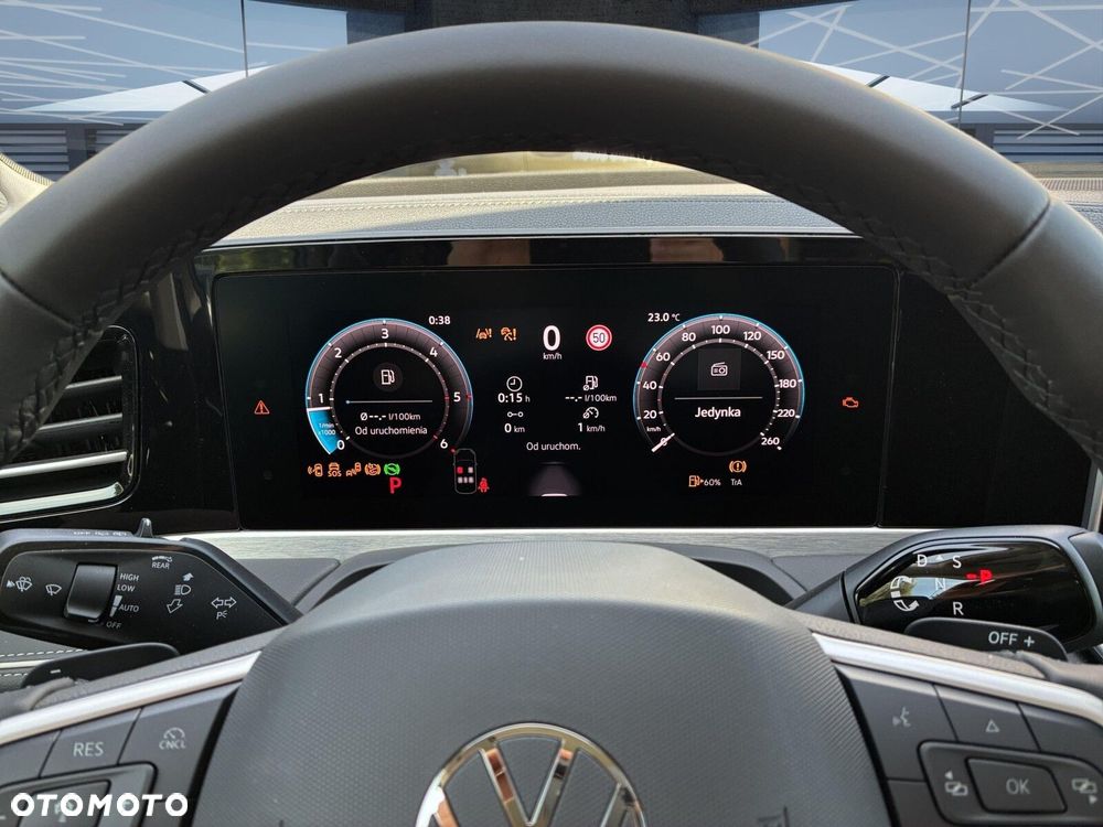 Volkswagen Passat - 17