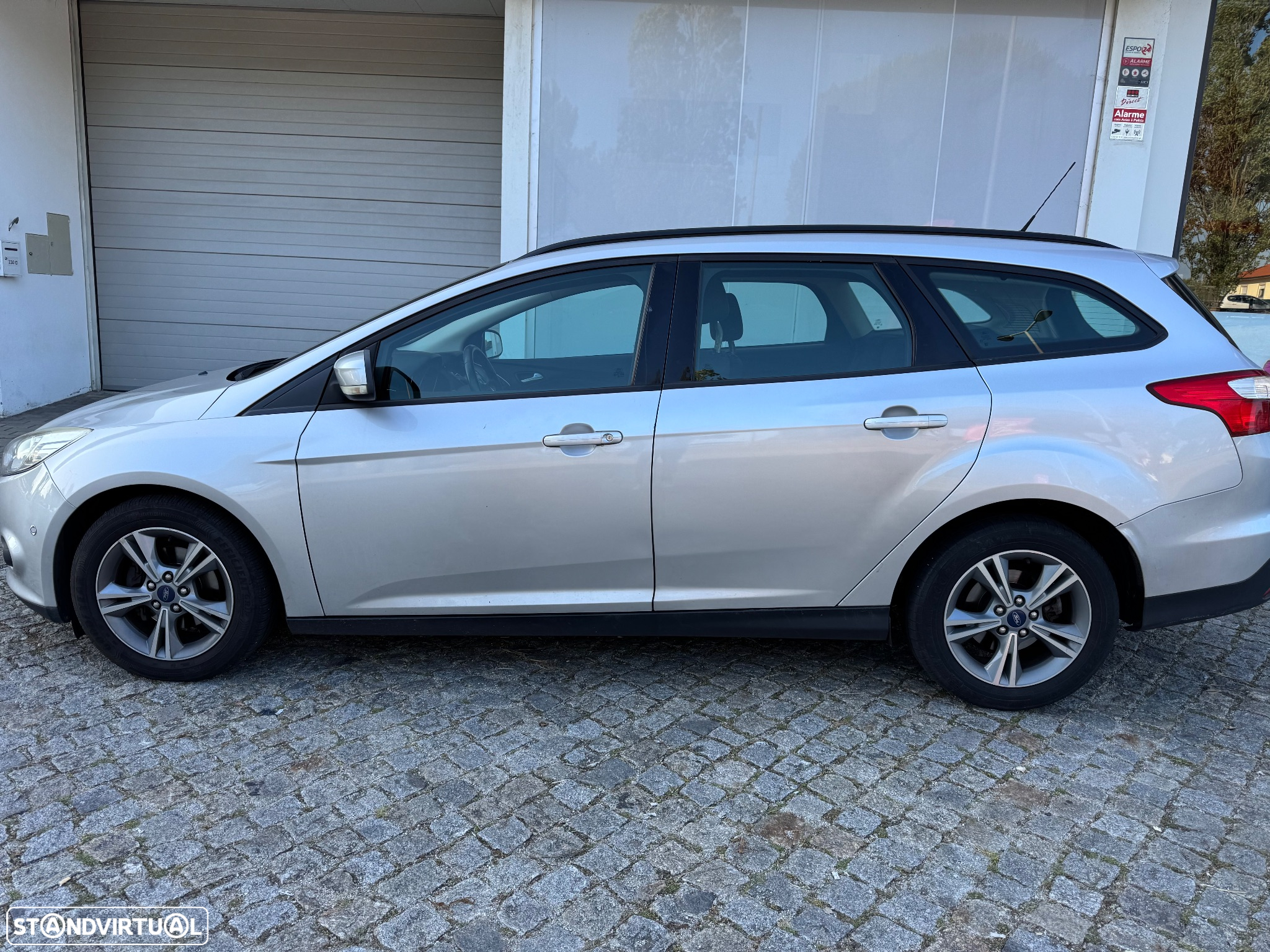 Ford Focus SW 1.6 TDCi DPF SYNC Edition - 3