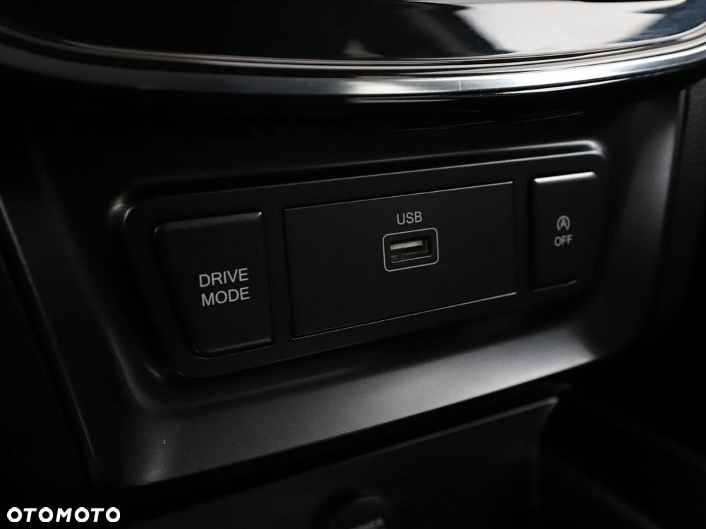 SsangYong/KGM Tivoli 1.5 T-GDi 2WD Automatik Black - 28