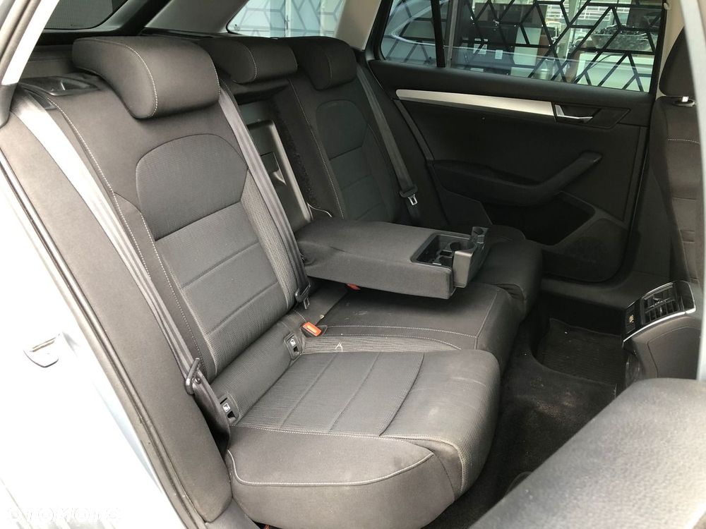 Skoda Superb 2.0 TDI Style DSG7 - 20