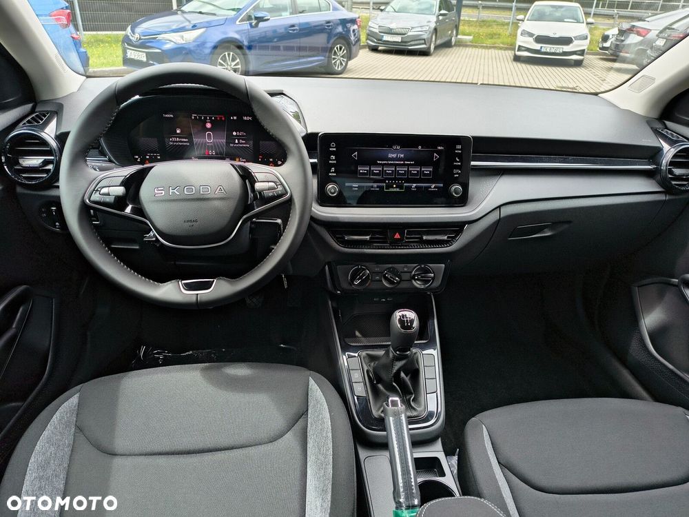 Skoda Fabia 1.0 Essence - 19