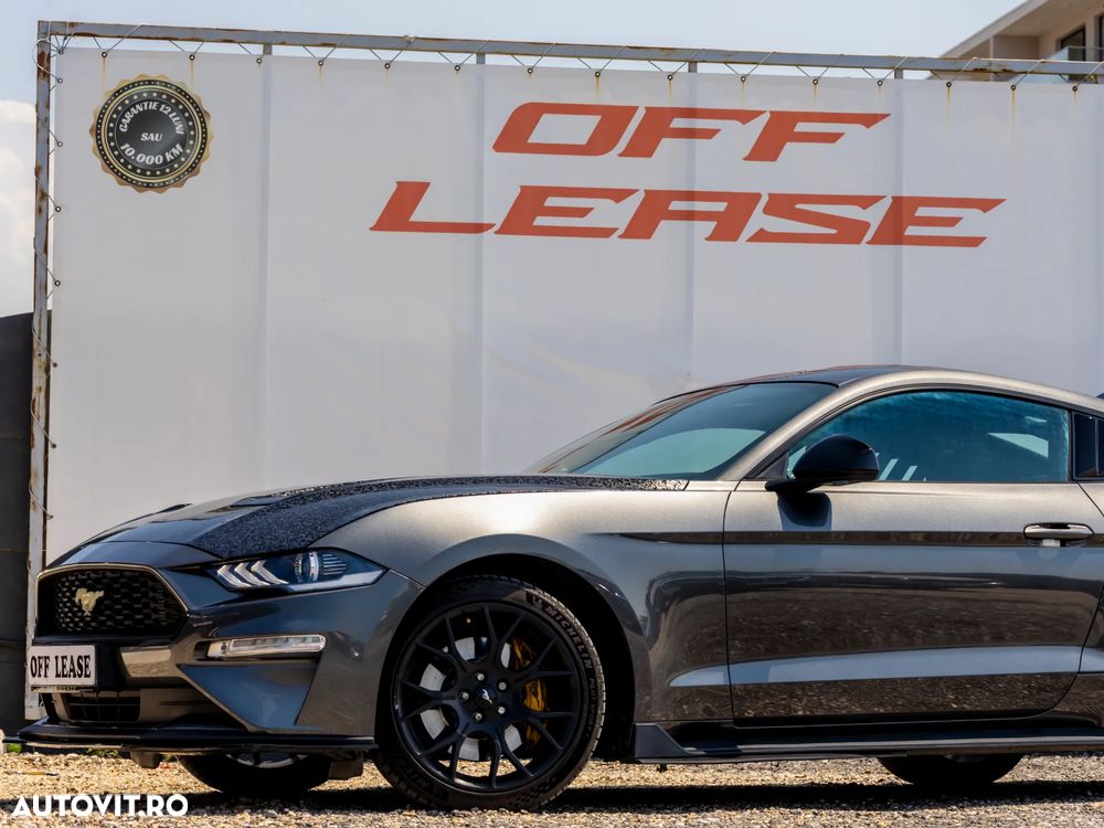 Ford Mustang - 12