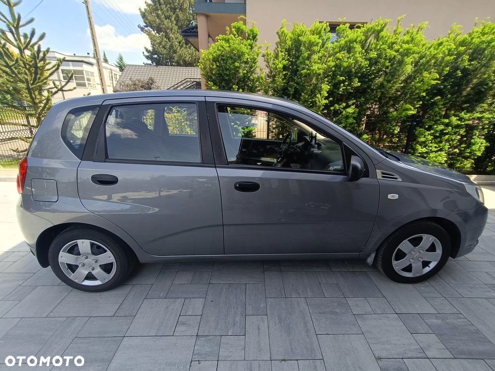 Chevrolet Aveo 1.2 16V Base / Classic - 2