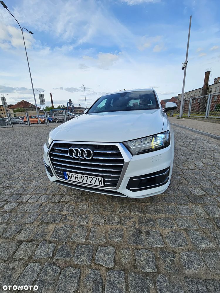 Audi Q7 3.0 TFSI Quattro Tiptronic - 11