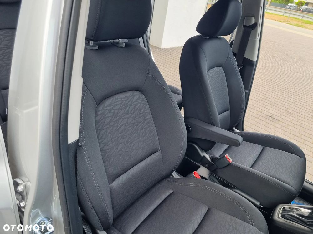 Hyundai ix20 1.6 Automatik Fifa World Cup Edition - 24