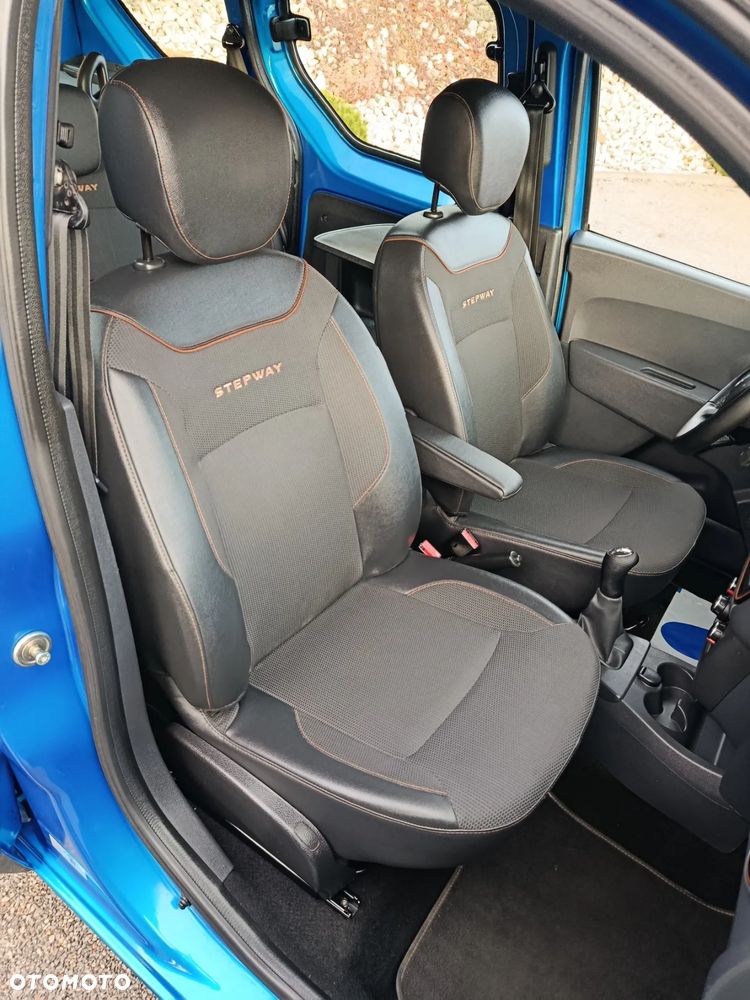 Dacia Dokker TCe 115 Stepway - 29