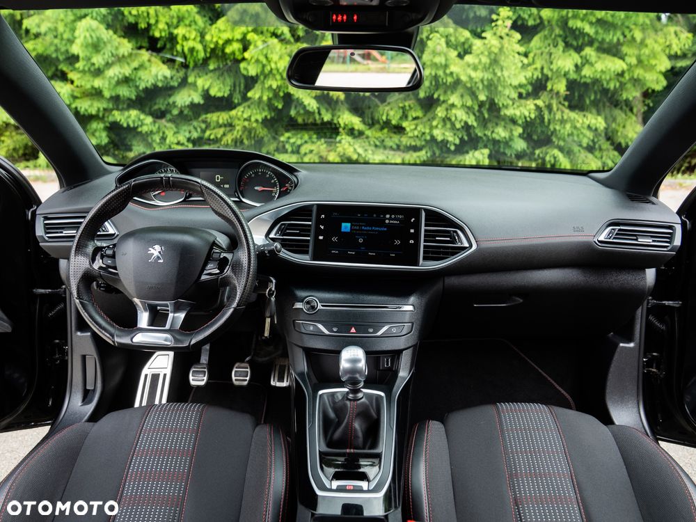 Peugeot 308 1.2 PureTech Allure S&S - 33