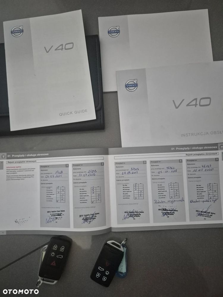 Volvo V40 D3 Summum - 40