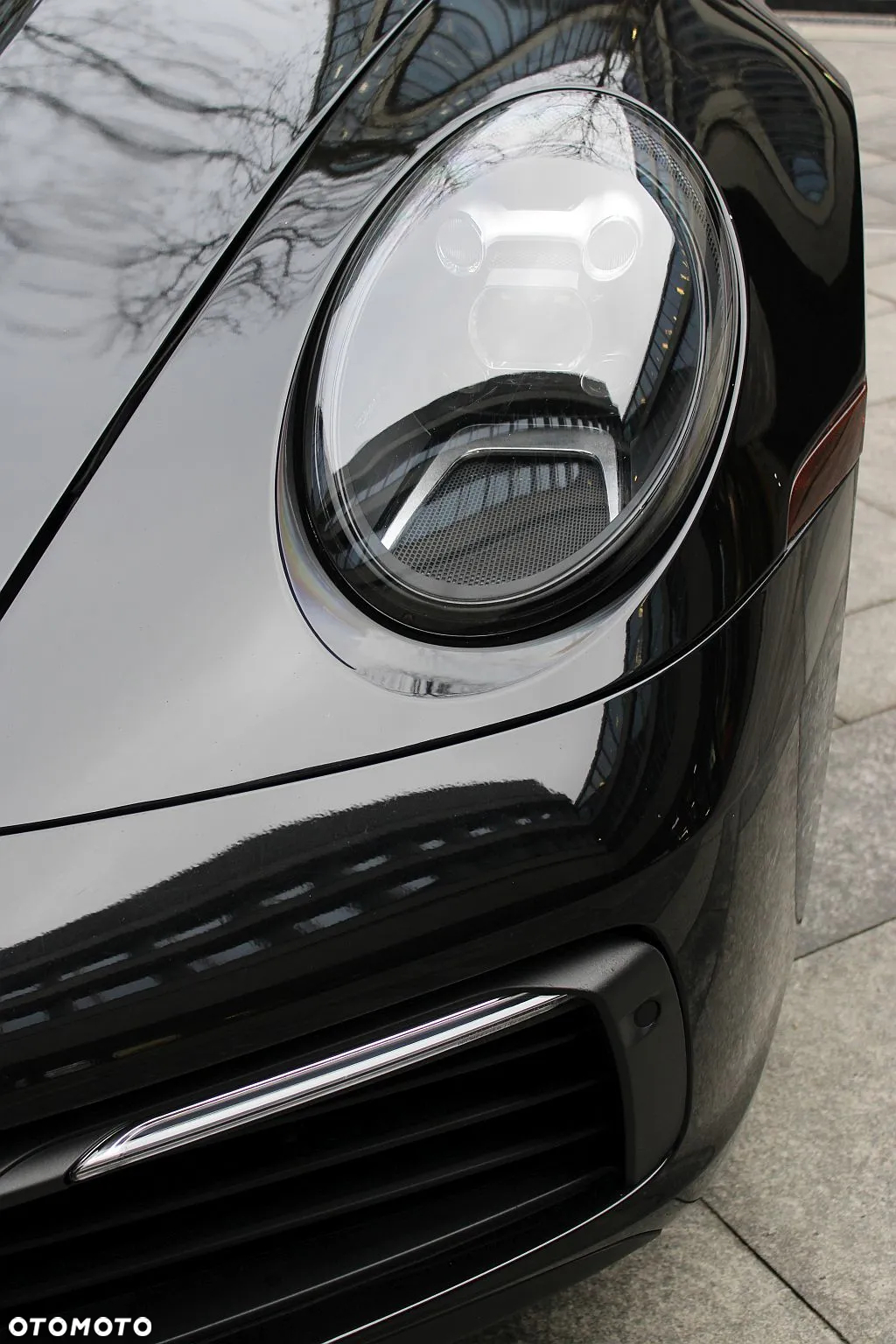 Porsche 911 Carrera Cabriolet PDK - 9