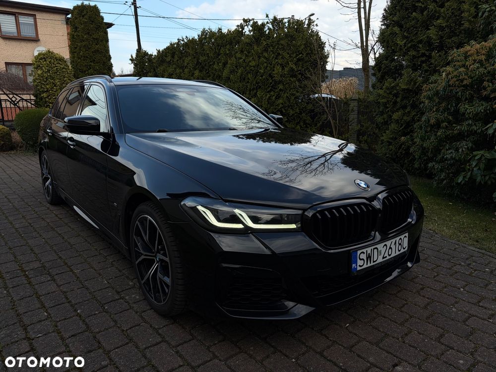 BMW Seria 5 520d M Sport - 11