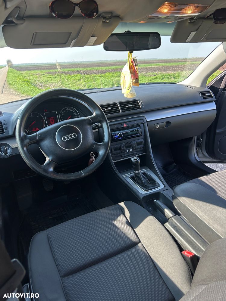 Audi A4 1.9 TDI Avant - 11