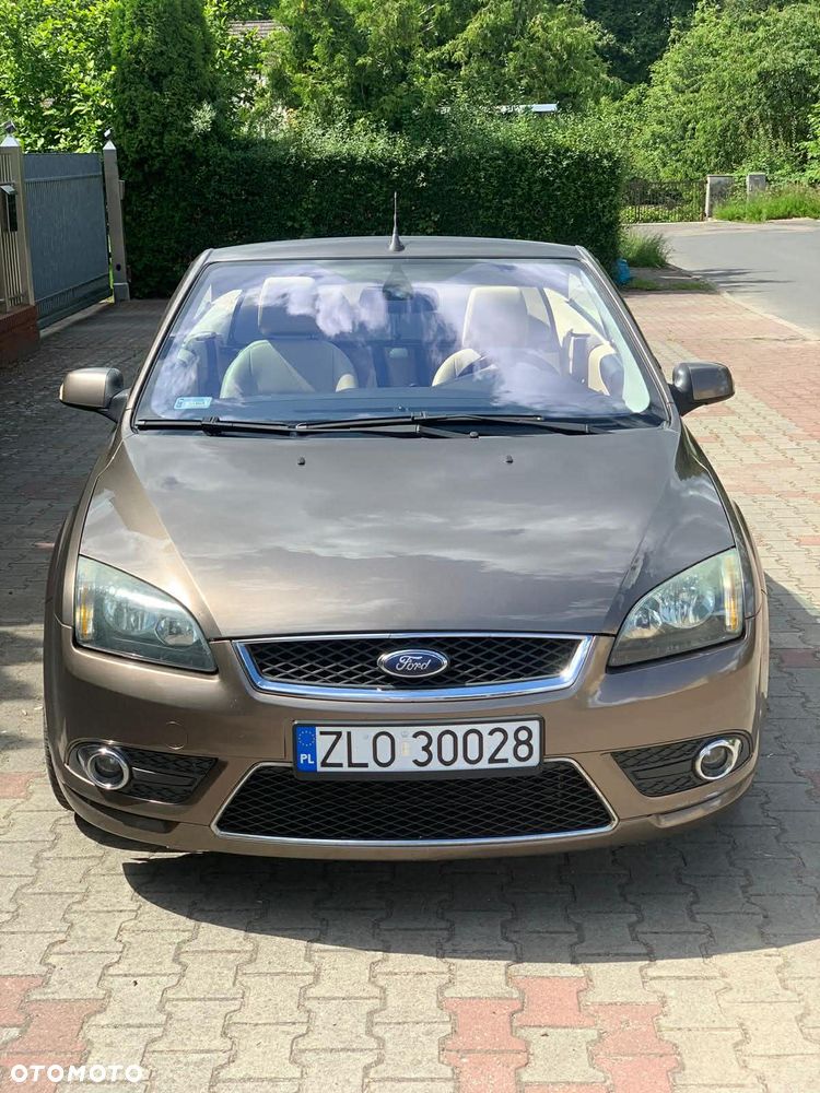 Ford Focus 2.0 TDCi DPF Titanium - 12