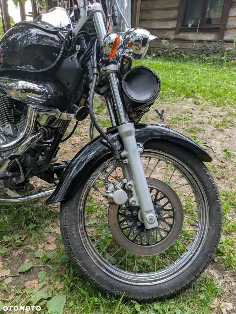 Suzuki Intruder - 6