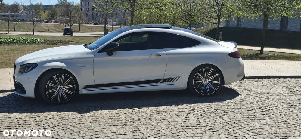 Mercedes-Benz Klasa C AMG 63 S AMG Speedshift 7G-MCT - 26