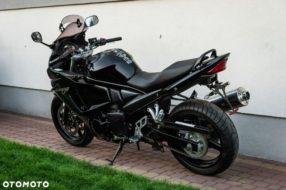 Suzuki GSX - 4