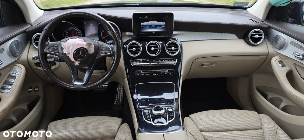 Mercedes-Benz GLC - 7