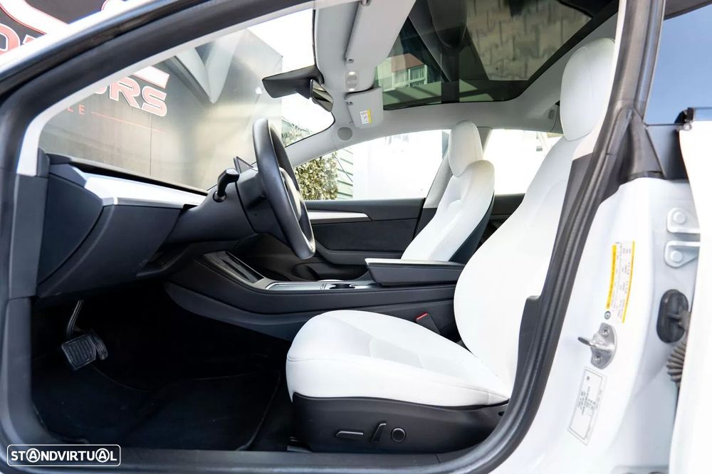 Tesla Model 3 - 18