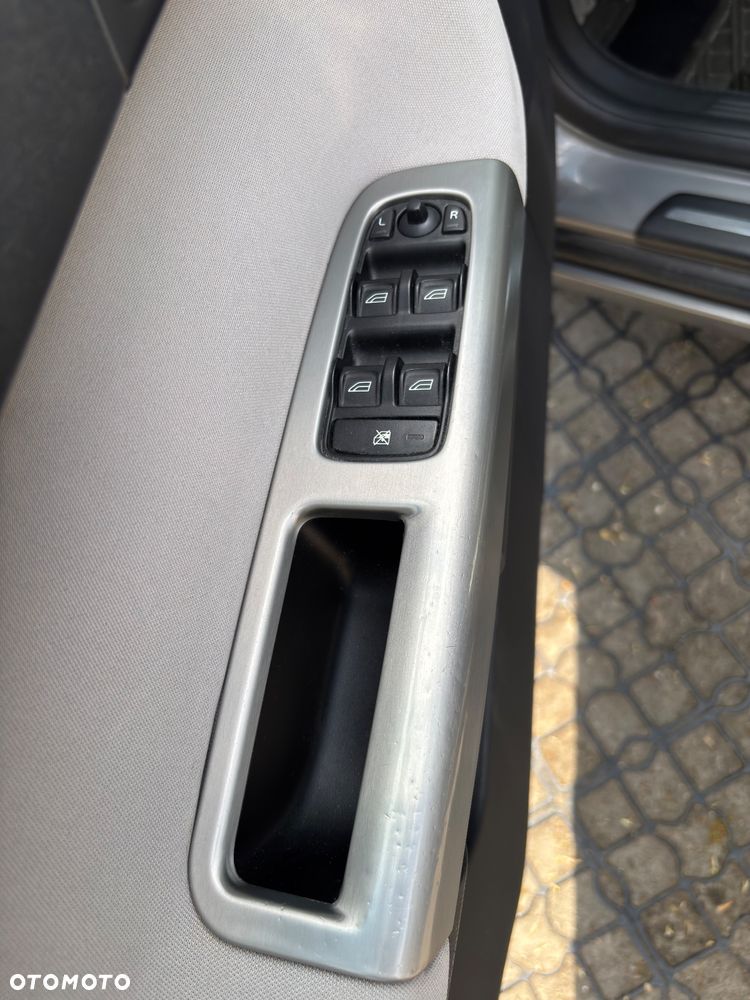 Volvo V50 2.0D Momentum - 14