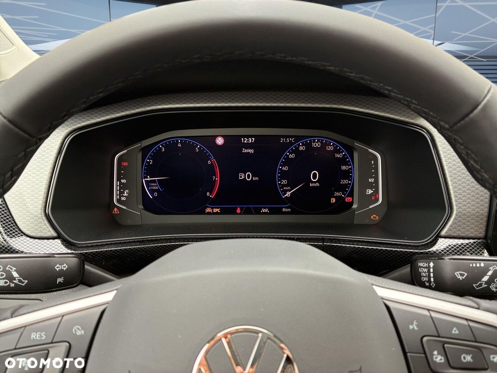 Volkswagen T-Cross - 17